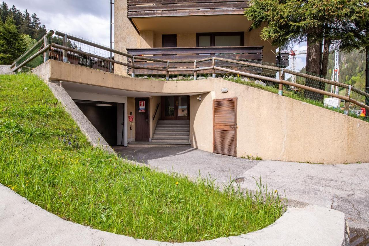 Apartment Center Madonna Di Campiglio Af Exterior foto